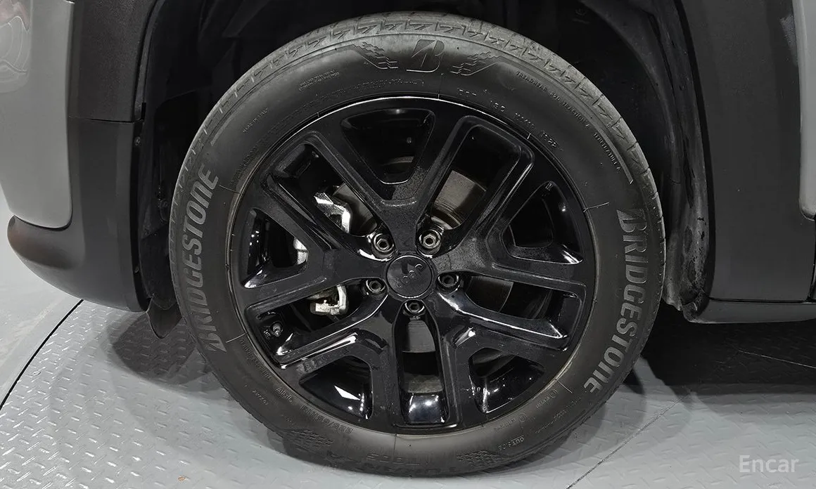 Фото 5 - Jeep Renegade