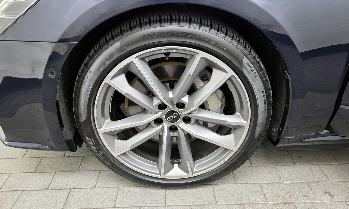 Фото 5 - Audi A7