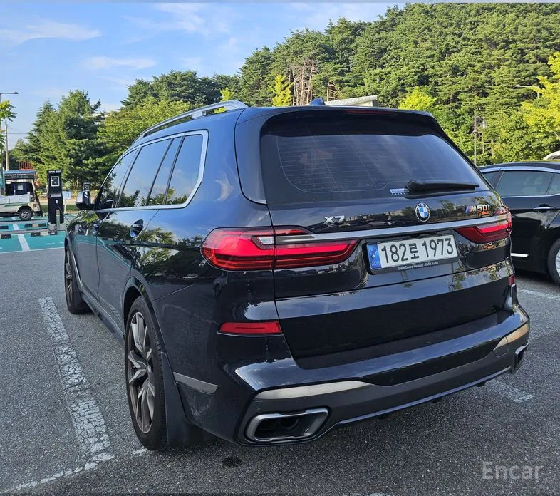 Фото 2 - BMW X7