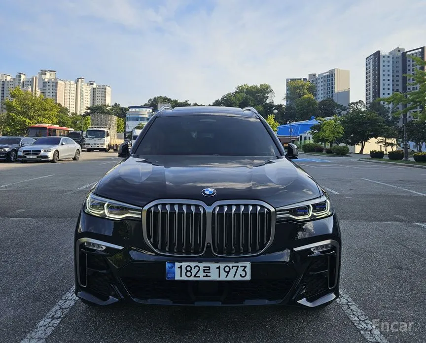 Фото 3 - BMW X7