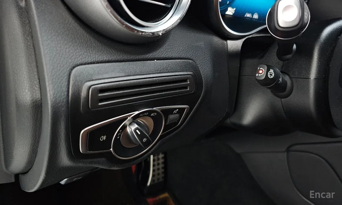 Фото 17 - Mercedes-Benz GLC-Class