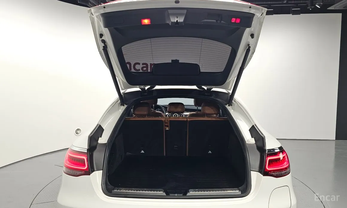 Фото 20 - Mercedes-Benz GLC-Class