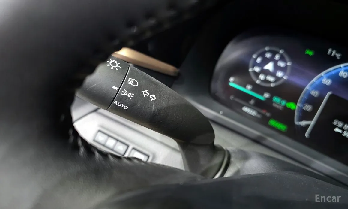 Фото 15 - Toyota Crown