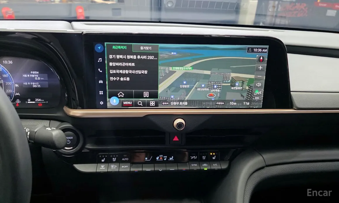 Фото 19 - Toyota Crown