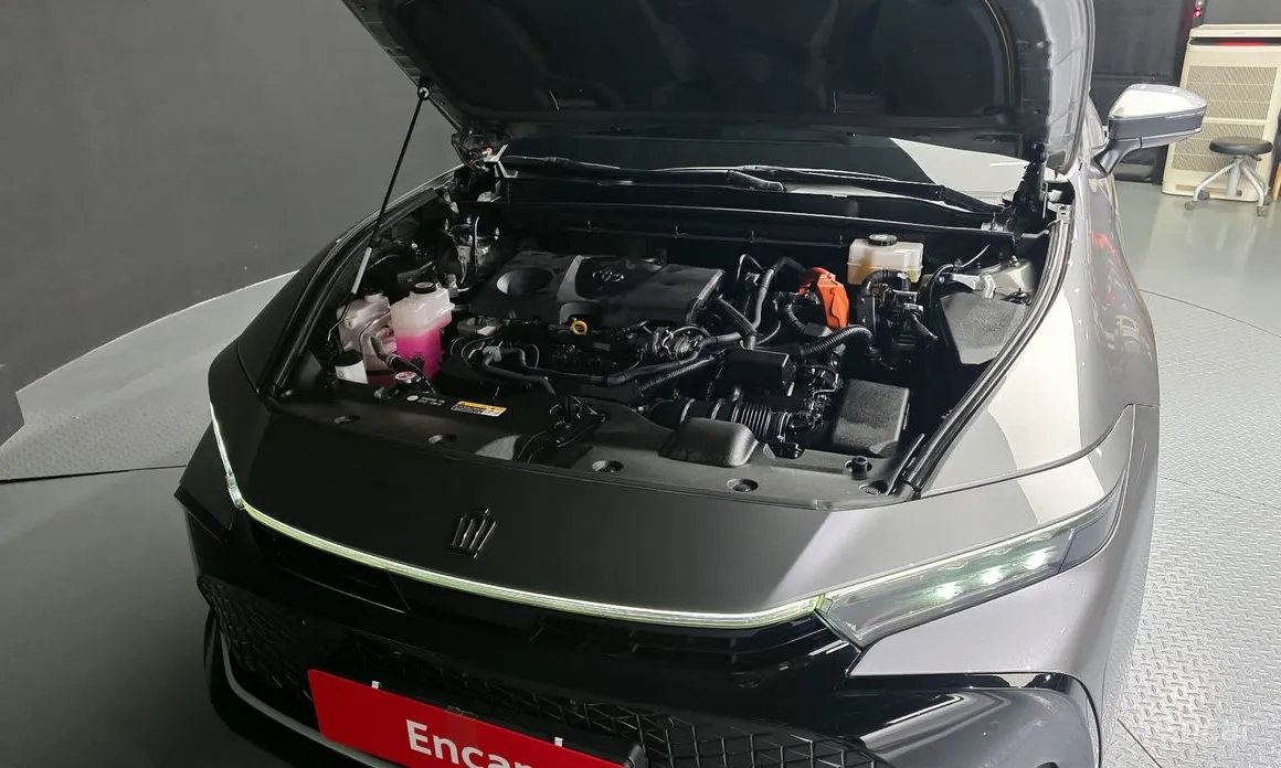 Фото 6 - Toyota Crown