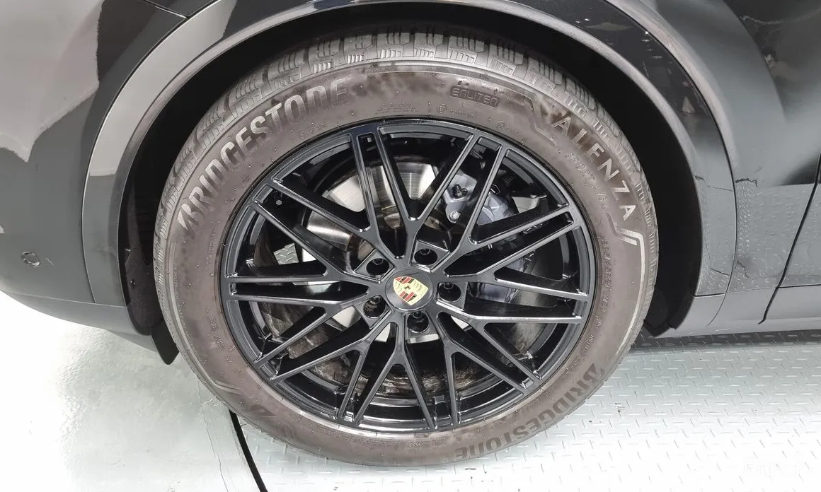 Фото 5 - Porsche Cayenne