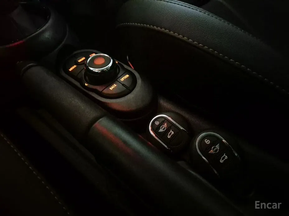 Фото 10 - Mini Cooper