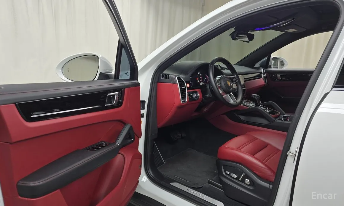 Фото 10 - Porsche Cayenne