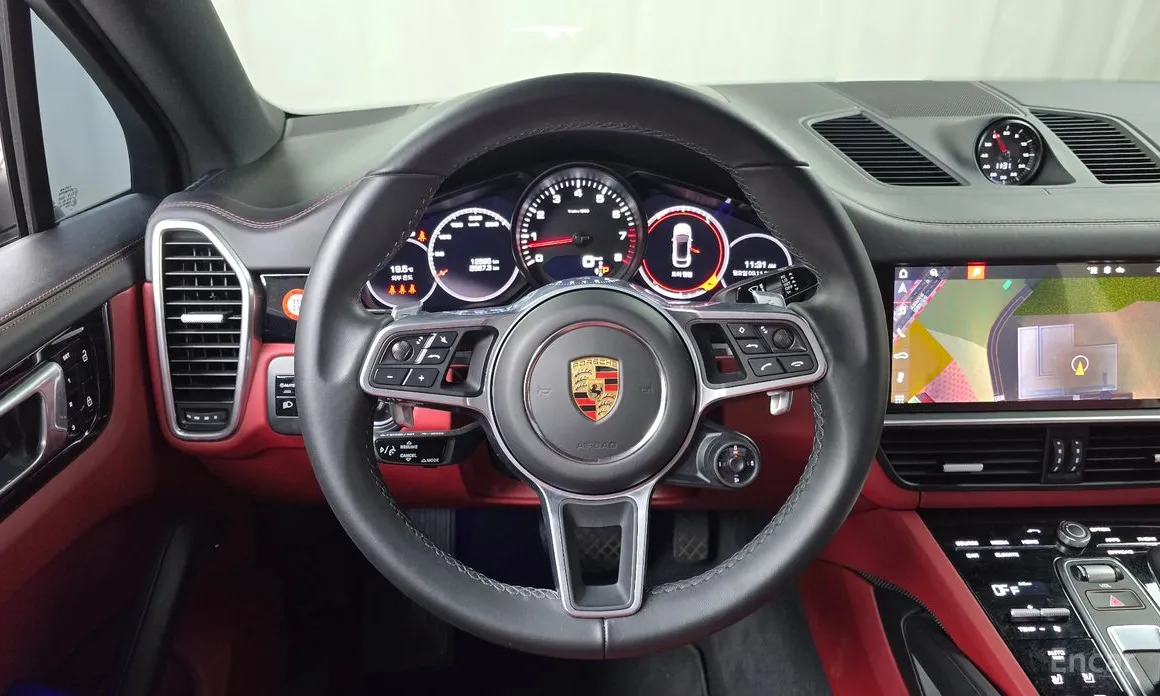 Фото 13 - Porsche Cayenne