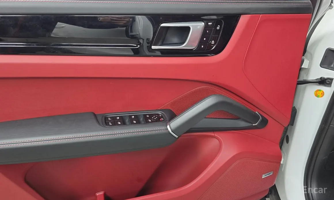 Фото 16 - Porsche Cayenne