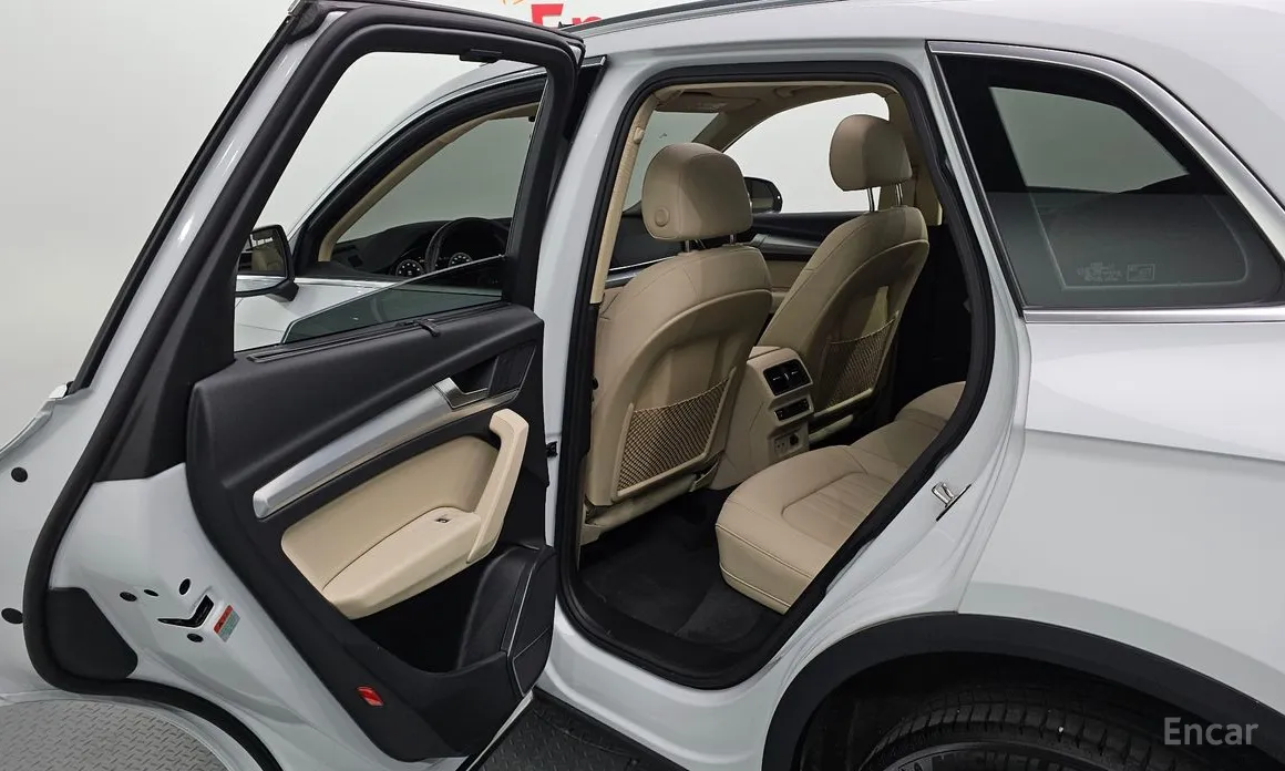 Фото 12 - Audi Q5