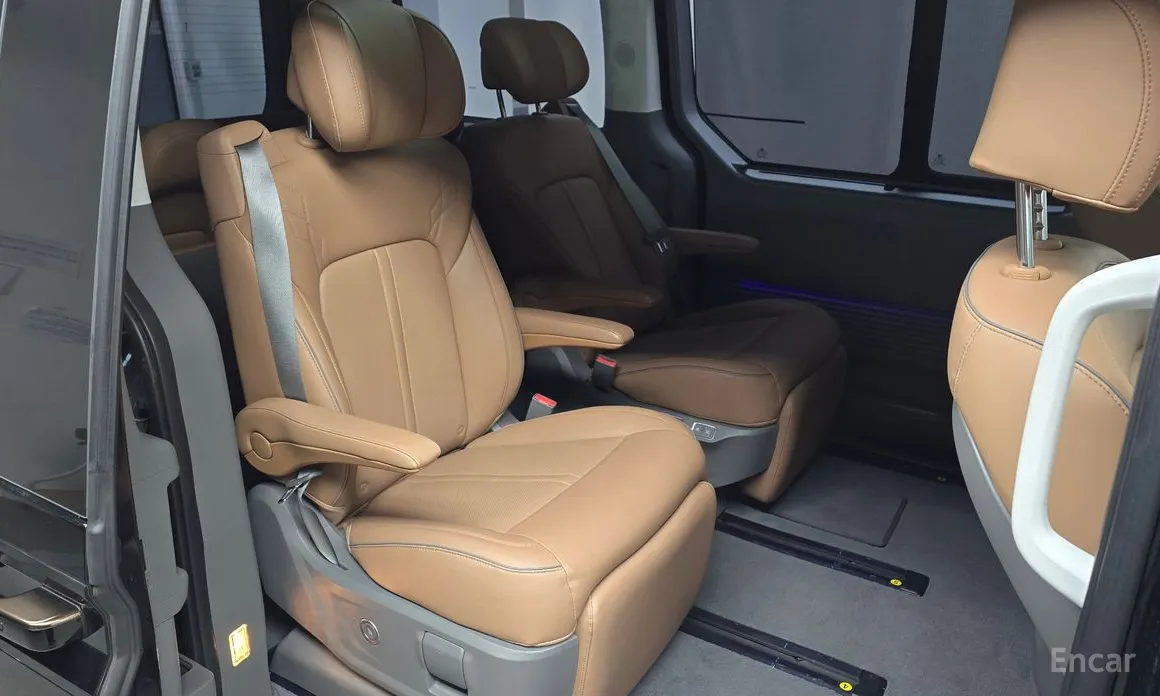 Фото 12 - Hyundai Staria