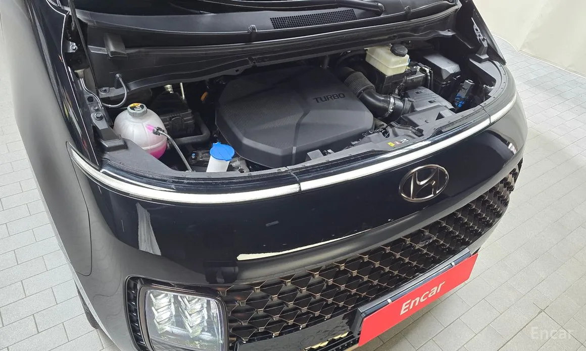 Фото 6 - Hyundai Staria