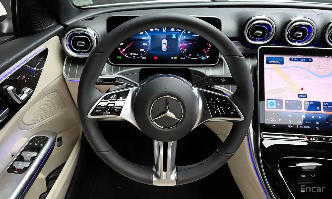 Фото 13 - Mercedes-Benz C-Class