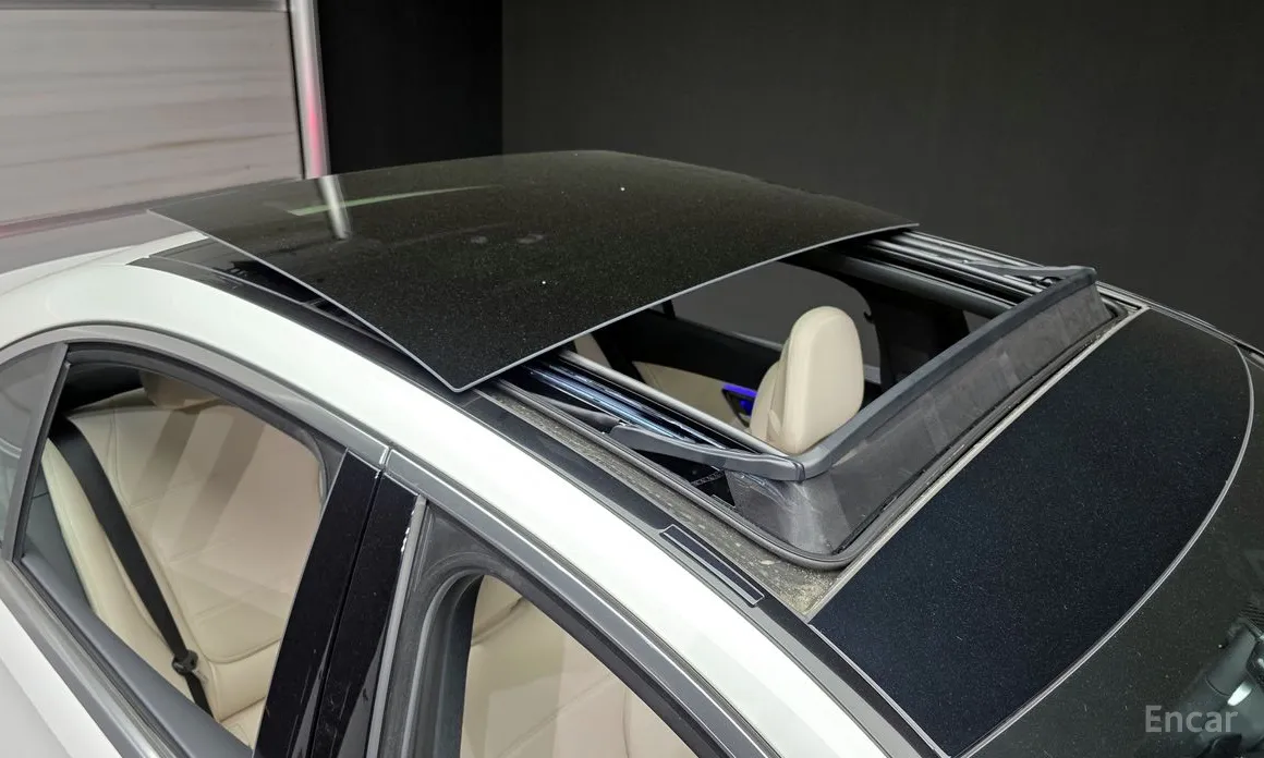 Фото 19 - Mercedes-Benz C-Class