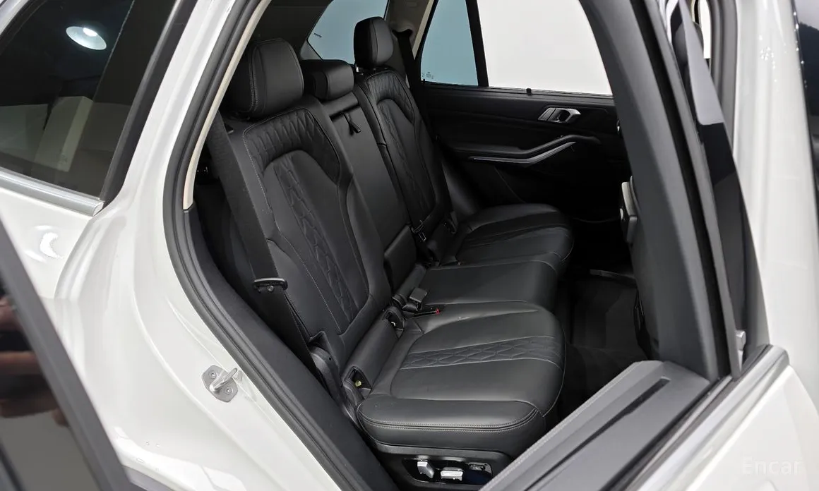 Фото 12 - BMW X5