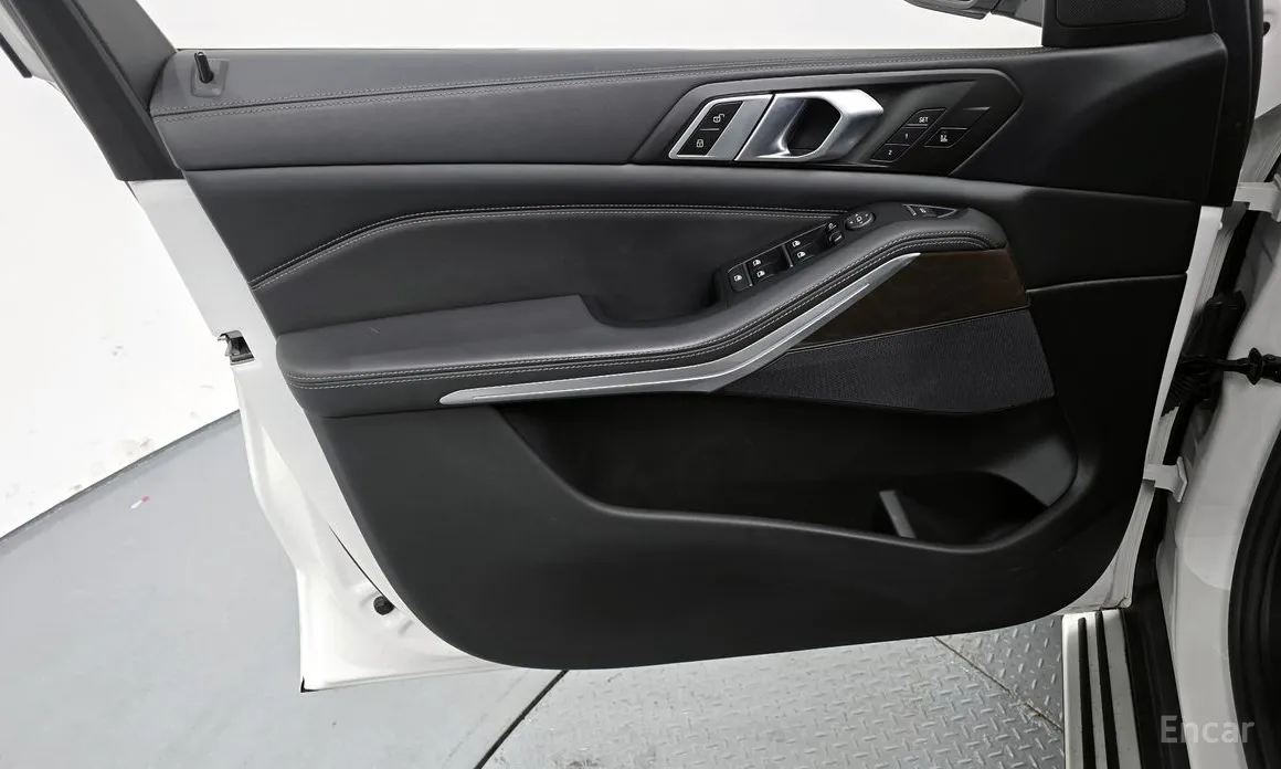 Фото 18 - BMW X5