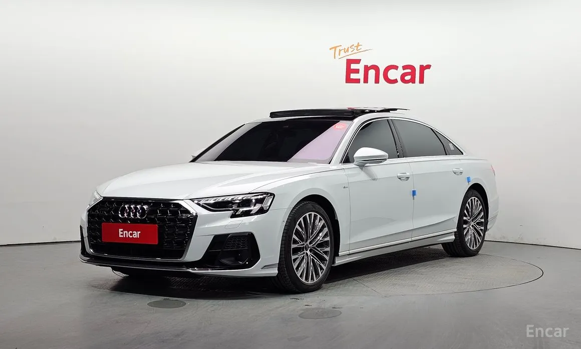 Фото 1 - Audi A8