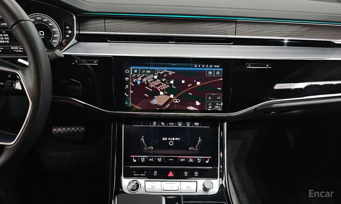 Фото 14 - Audi A8