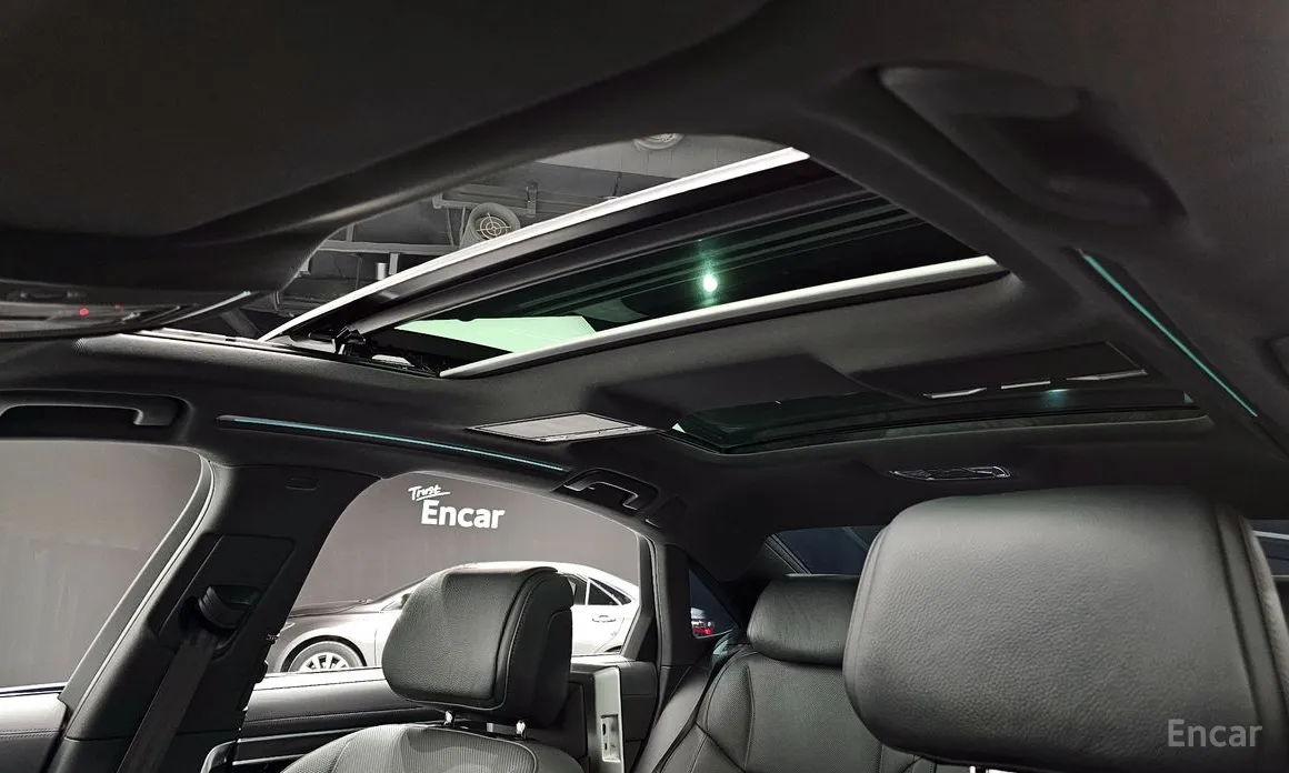 Фото 18 - Audi A8