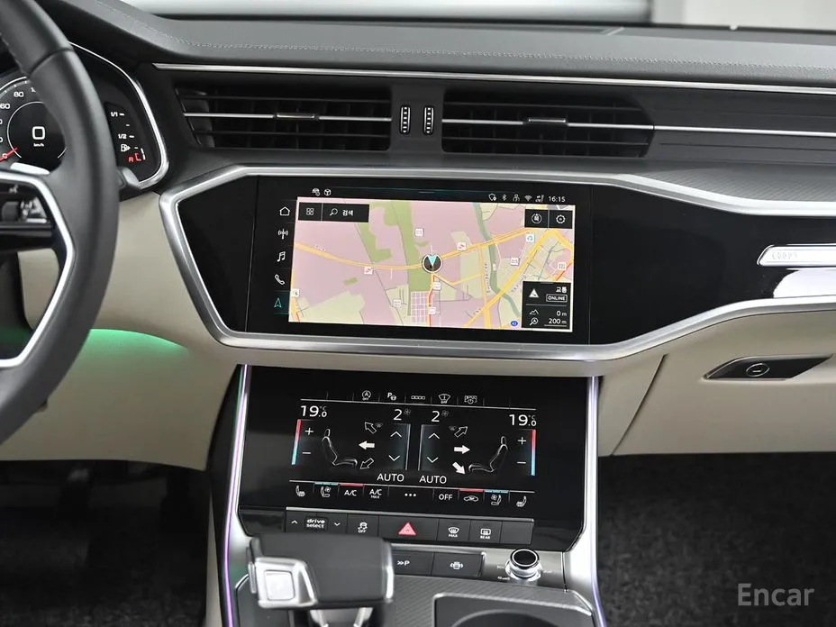 Фото 14 - Audi A6