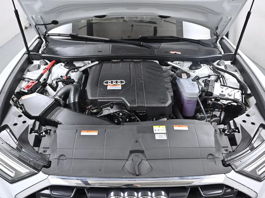 Фото 6 - Audi A6