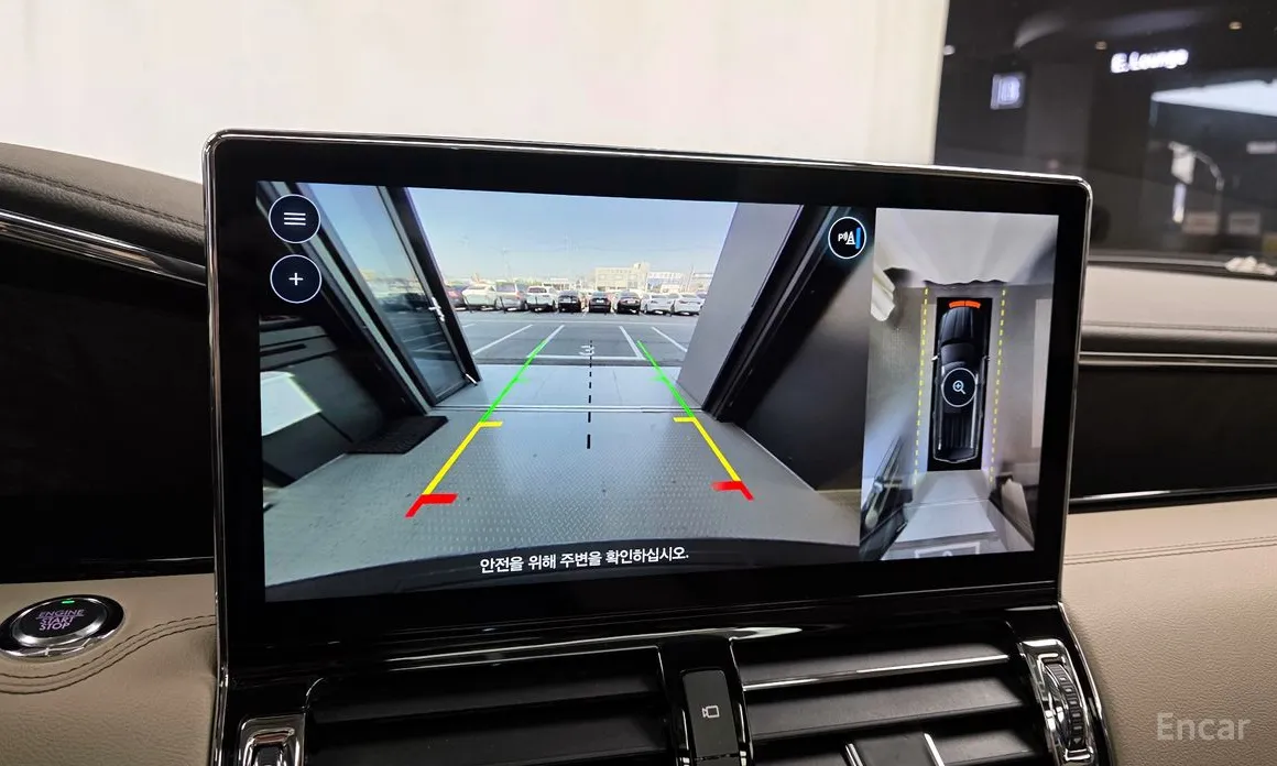 Фото 16 - Lincoln Navigator