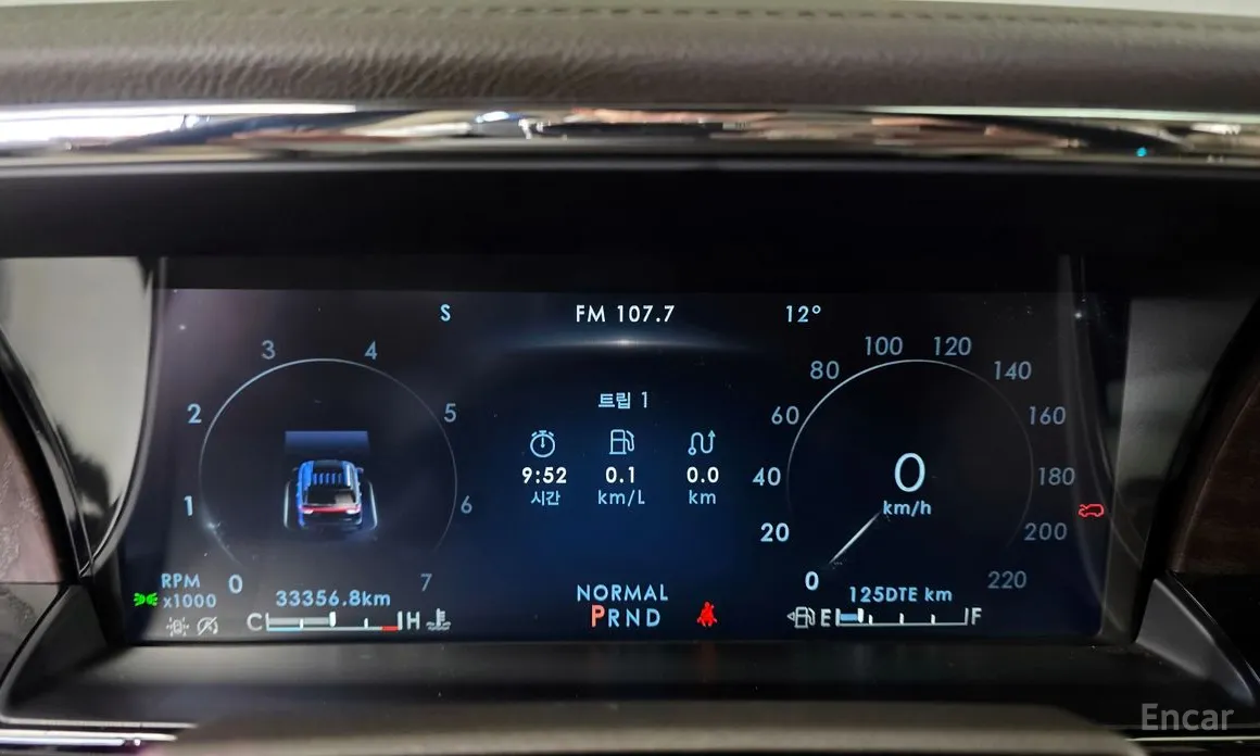 Фото 8 - Lincoln Navigator