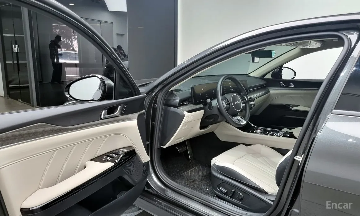 Фото 11 - Kia K5