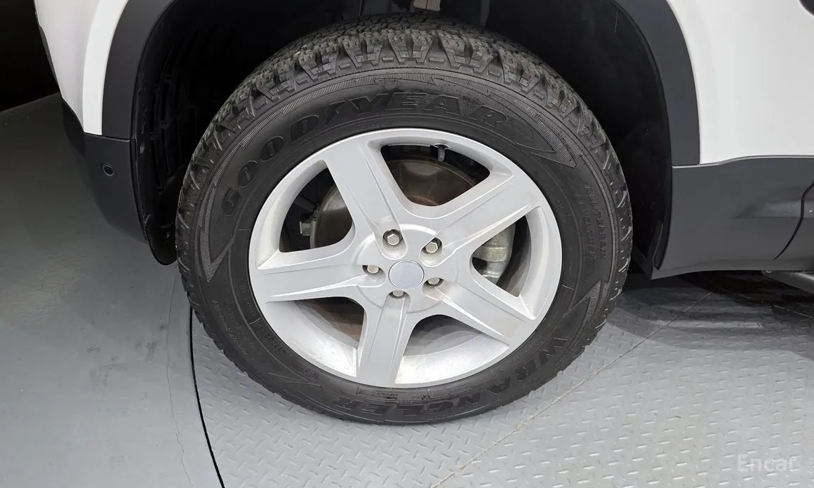 Фото 5 - Land Rover Defender