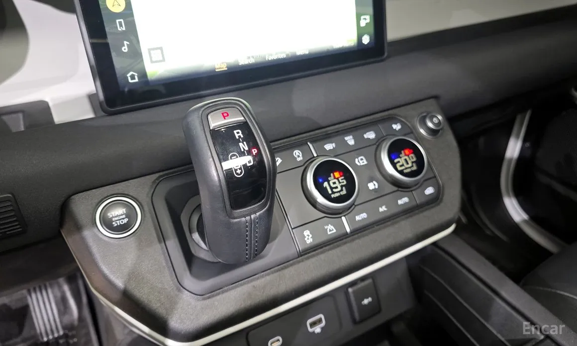 Фото 9 - Land Rover Defender