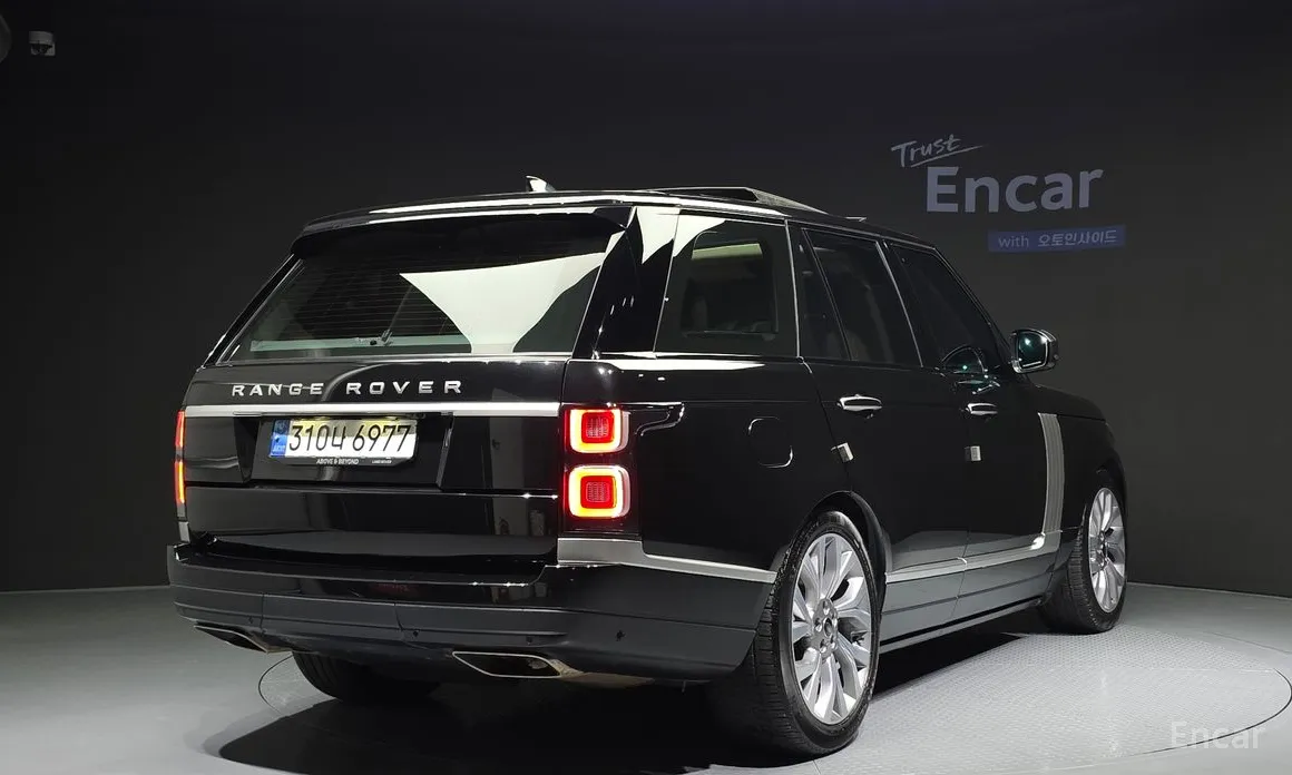 Photo 2 - Land Rover Range Rover