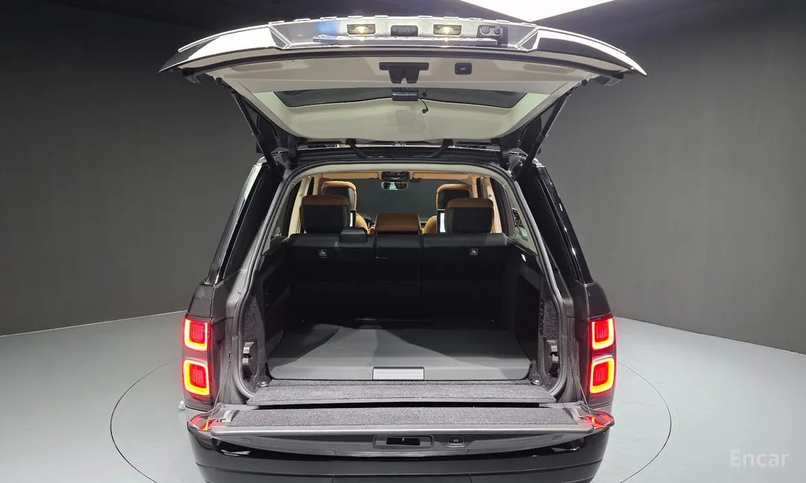 Photo 20 - Land Rover Range Rover