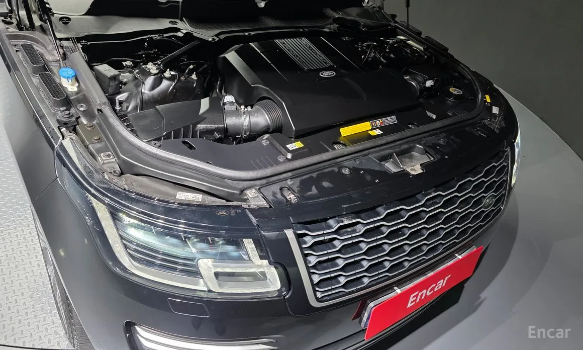 Photo 6 - Land Rover Range Rover