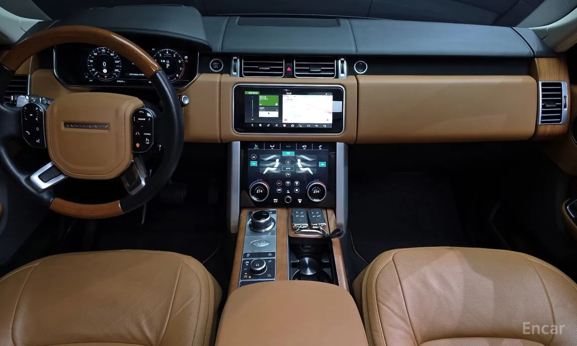 Photo 7 - Land Rover Range Rover