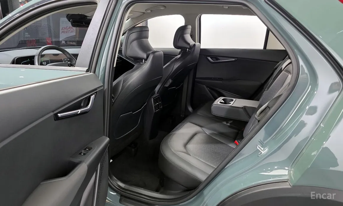 Фото 11 - Kia Niro