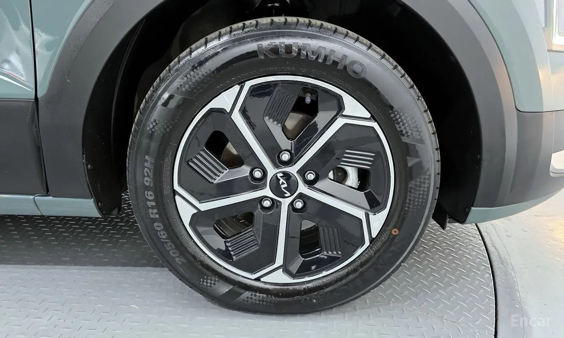 Фото 5 - Kia Niro