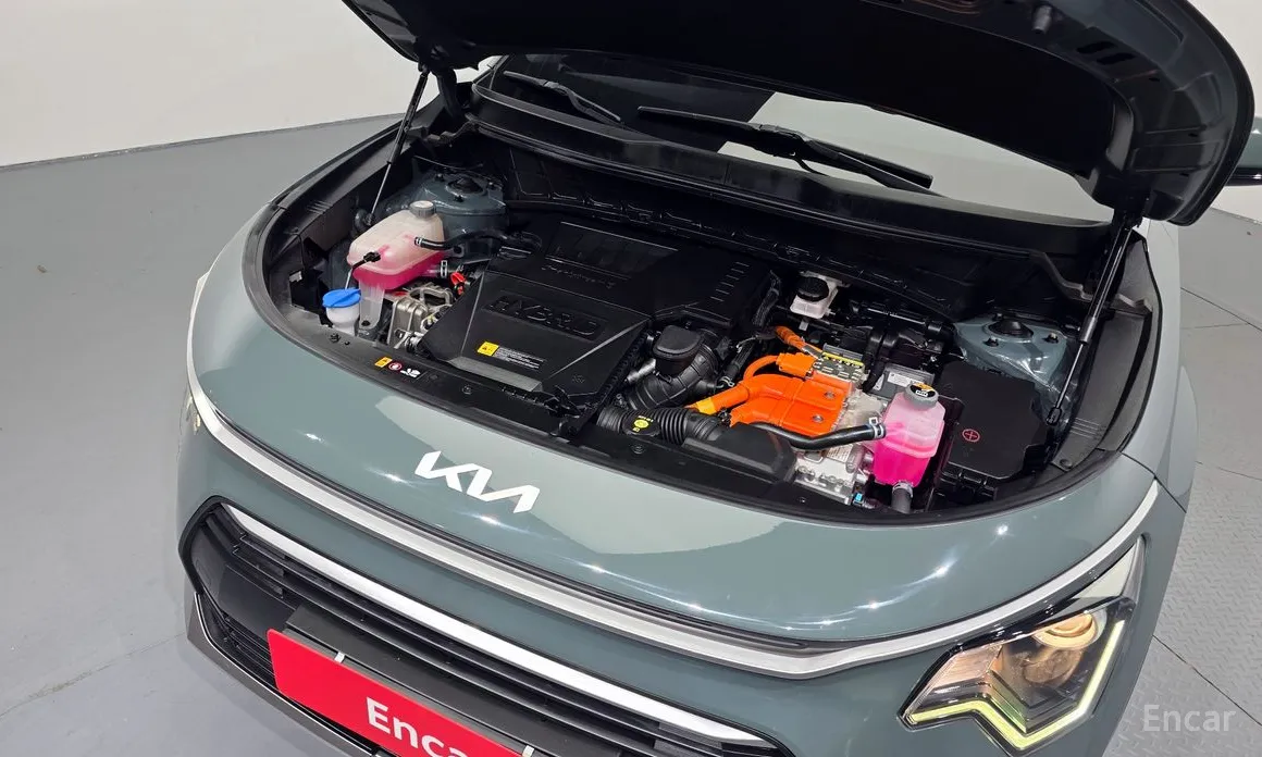 Фото 6 - Kia Niro