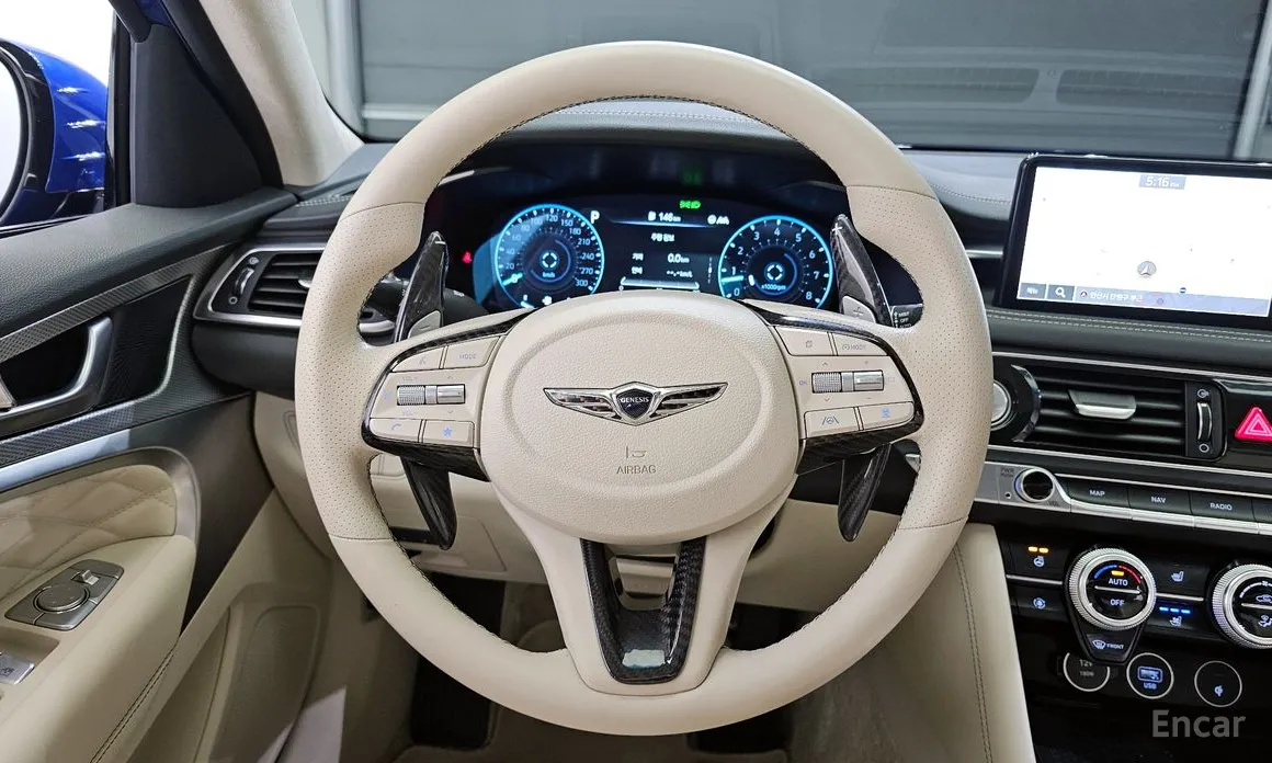 Photo 13 - Genesis G70