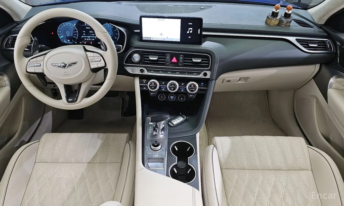 Photo 7 - Genesis G70