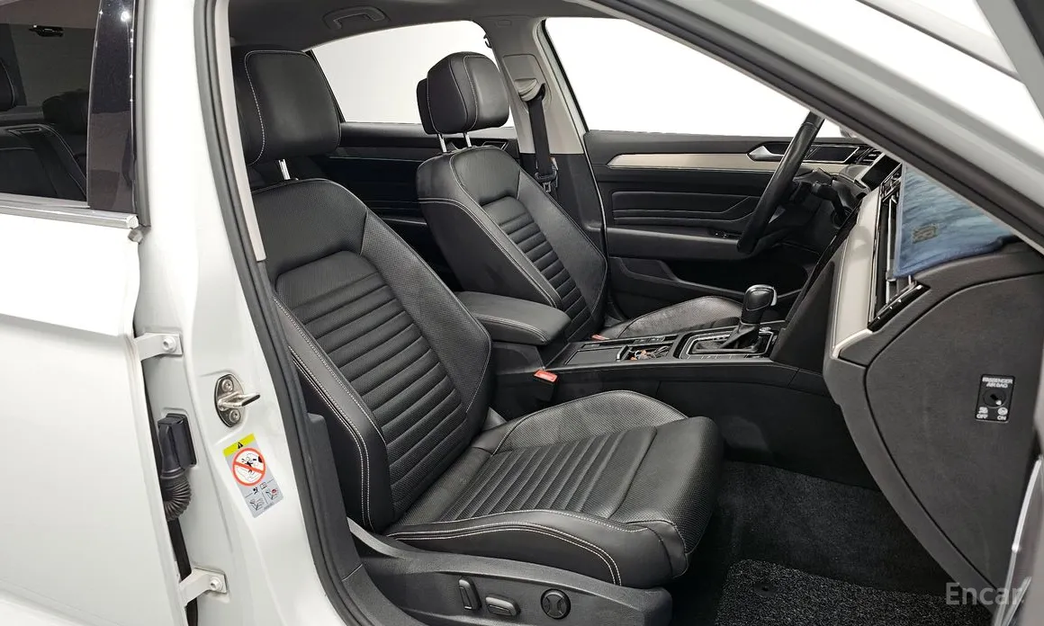 Фото 10 - Volkswagen Passat