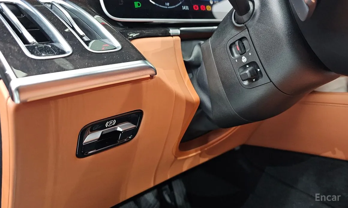 Фото 12 - Mercedes-Benz S-Class