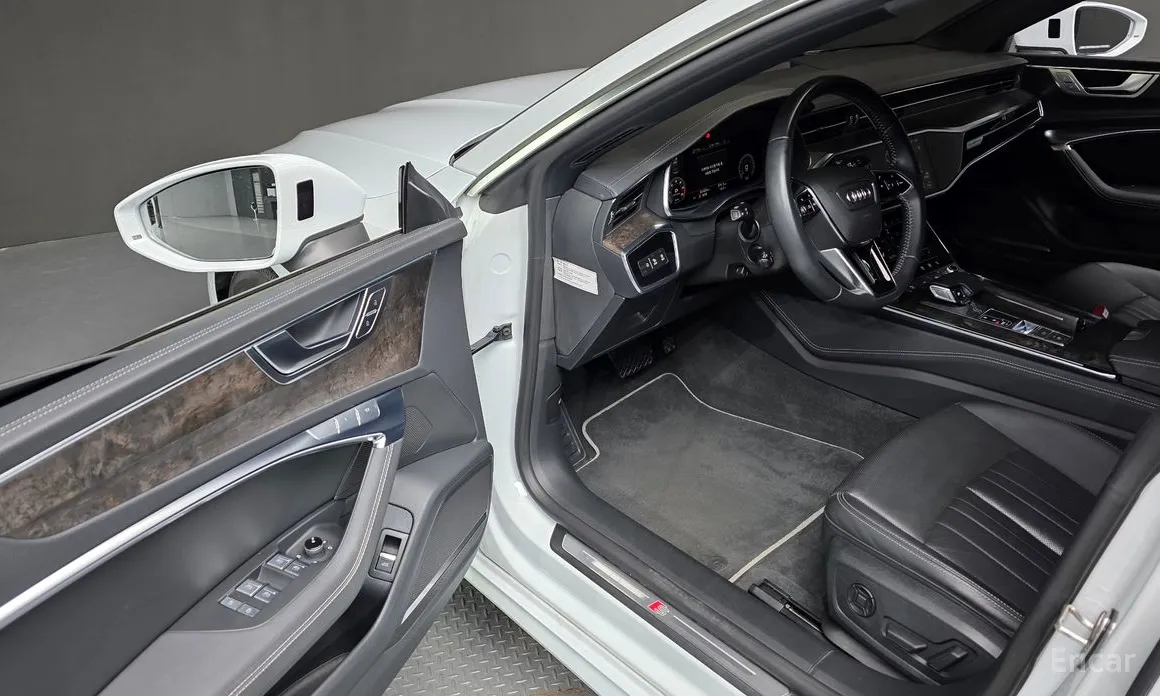 Фото 13 - Audi A7