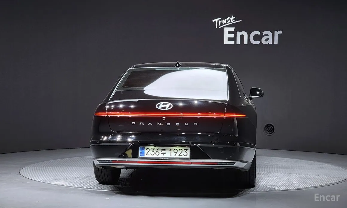 Photo 4 - Hyundai Grandeur