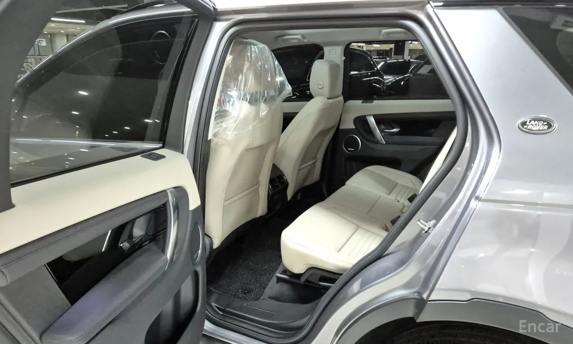 Фото 10 - Land Rover Discovery Sport