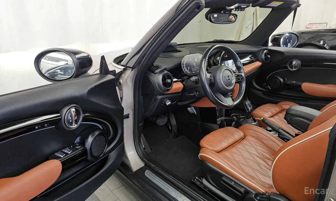 Фото 10 - Mini Cooper Convertible