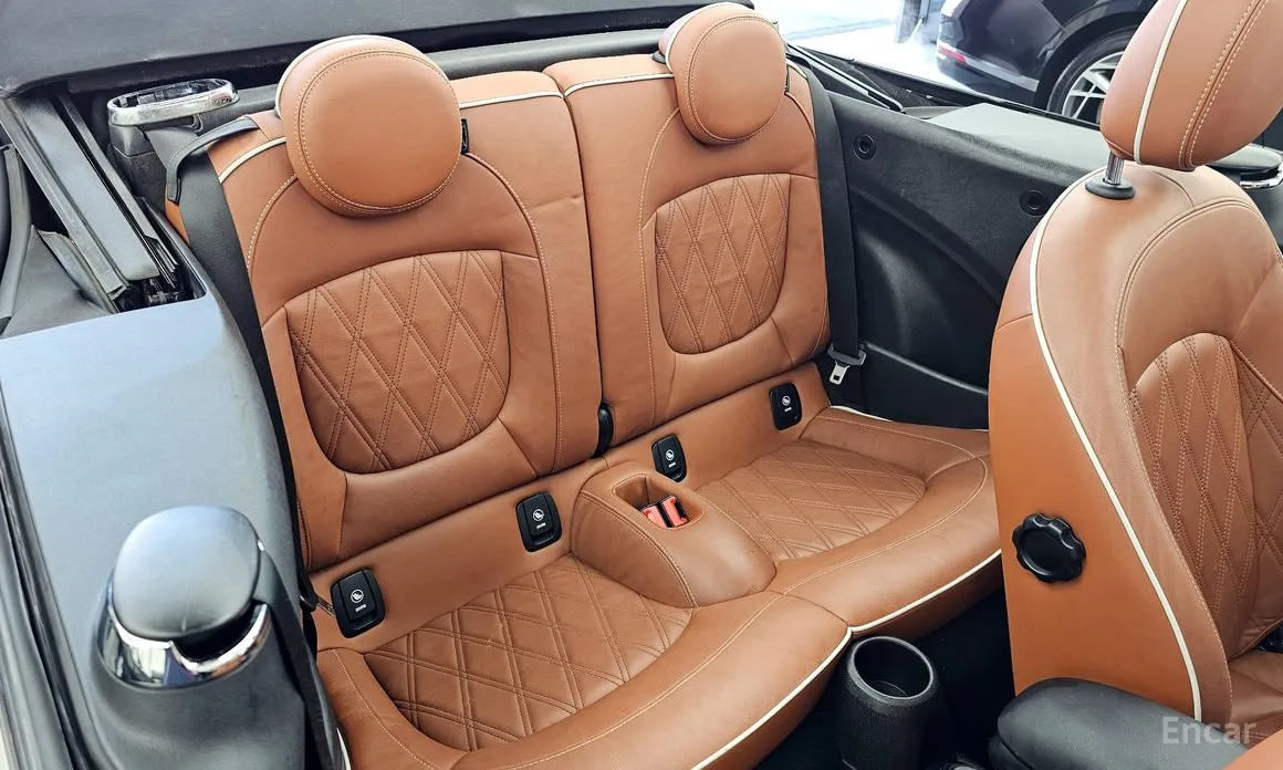 Фото 12 - Mini Cooper Convertible