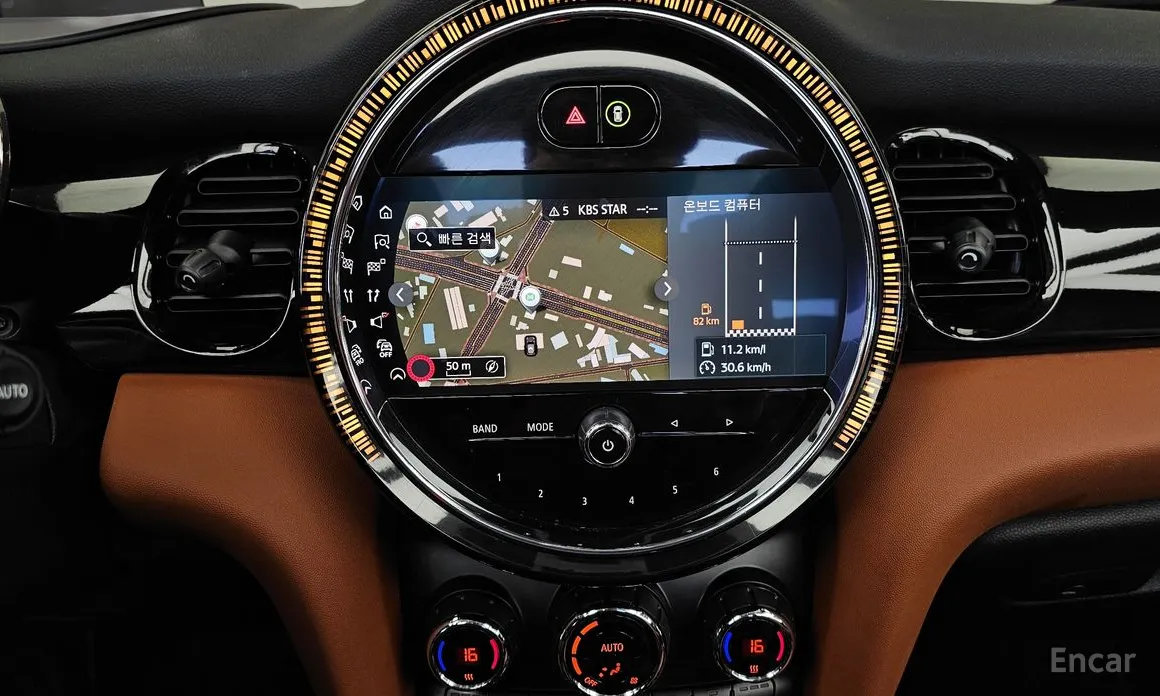 Фото 14 - Mini Cooper Convertible