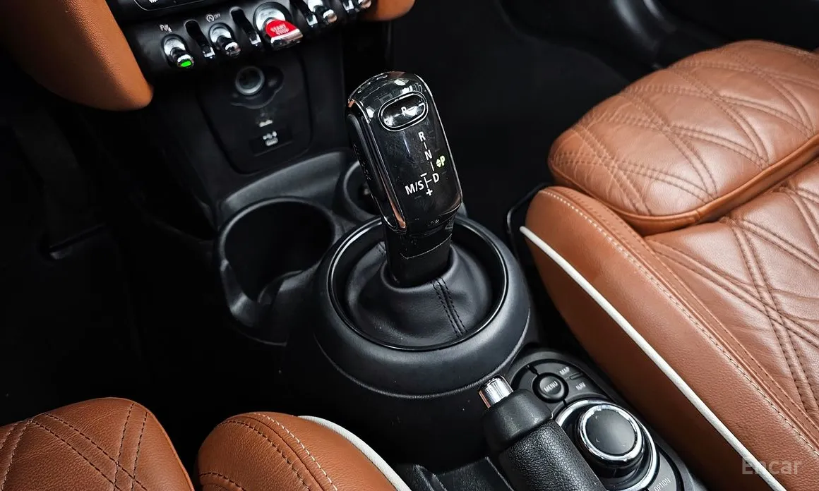 Фото 9 - Mini Cooper Convertible