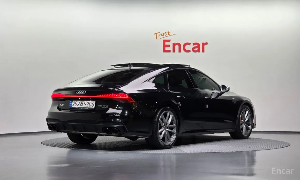 Фото 2 - Audi A7